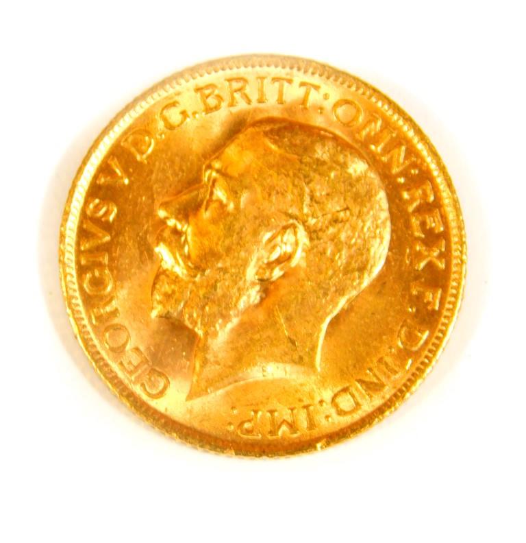 A George V gold full sovereign, 1915. - Image 2 of 2