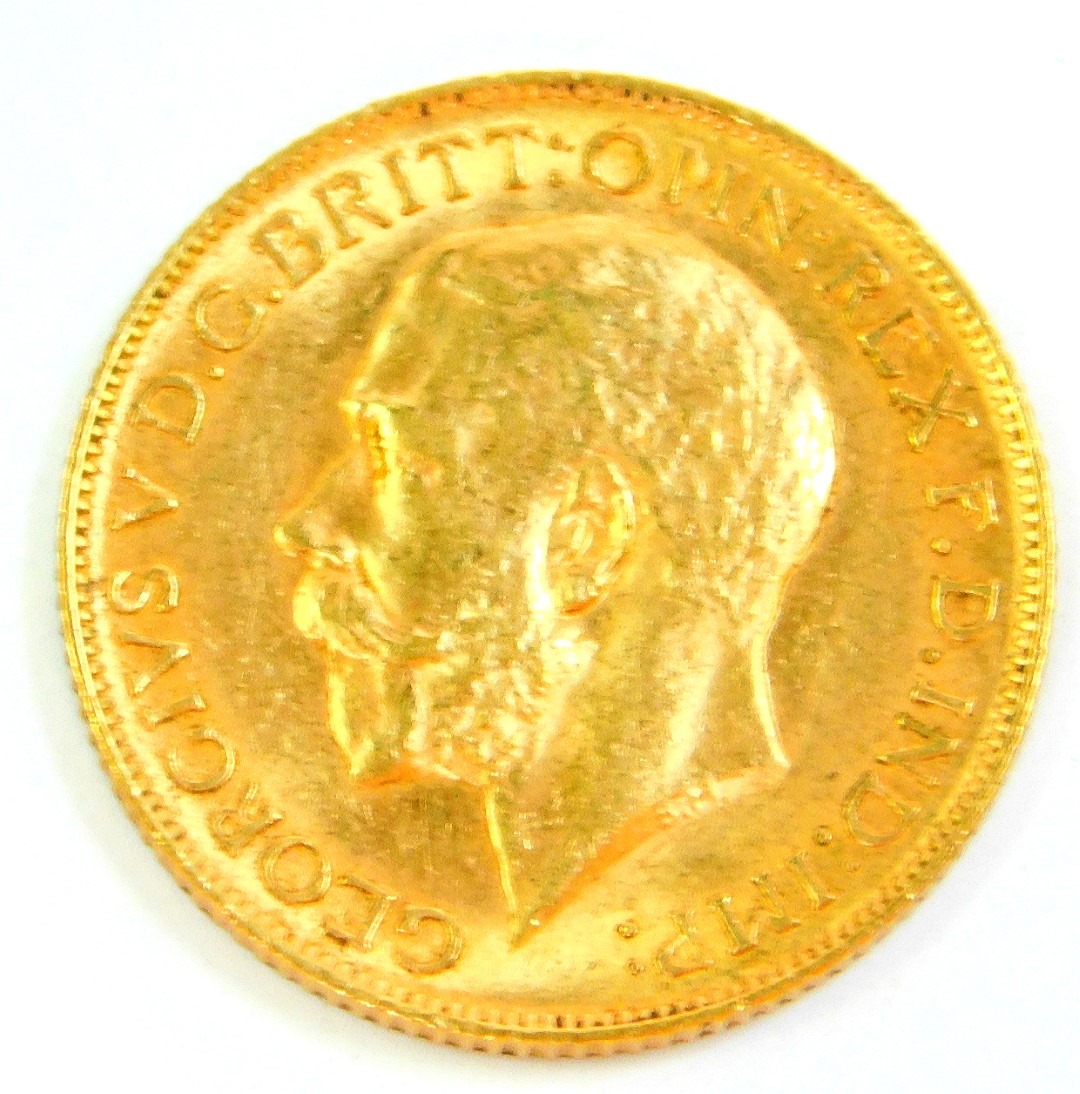 A George V gold sovereign 1911, 8.0g. - Image 2 of 2