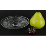 Various glassware, comprising a Jasper Conran Stuart Crystal swirl bowl, of circular form, 25cm
