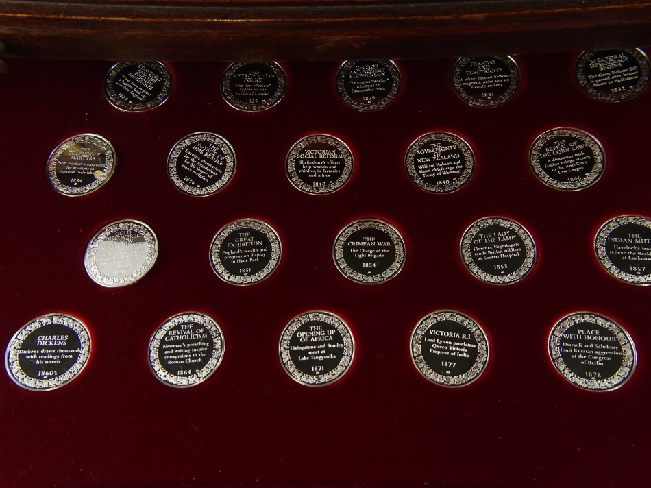 The Medallic History of Britain first edition proof coin set, by Eric Manning in fitted cabinet, set - Image 5 of 8