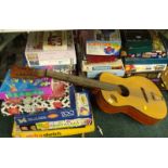 Various board games, acoustic guitar, jigsaw puzzles, nostalgia, Etch-a-Sketch, etc. (a quantity)