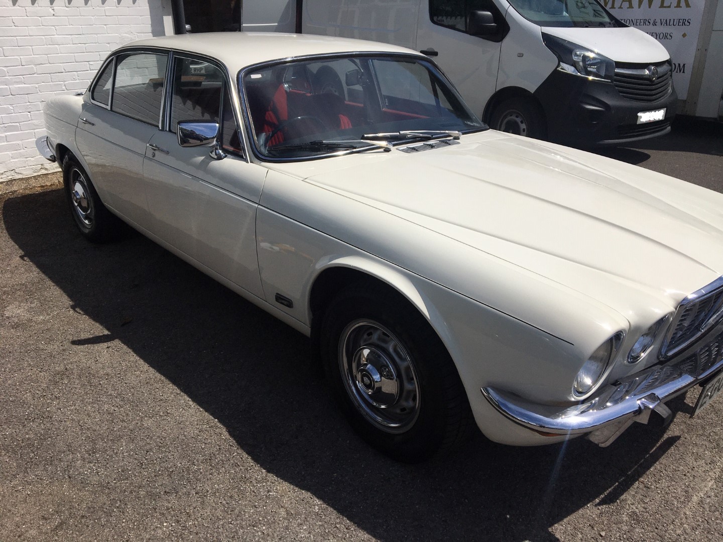 A Jaguar XJ6 4.2 Series 2, Registration EGO 400T, first registered 1978 - Image 10 of 29