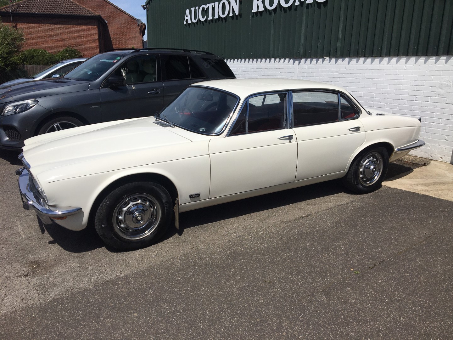 A Jaguar XJ6 4.2 Series 2, Registration EGO 400T, first registered 1978 - Image 5 of 29