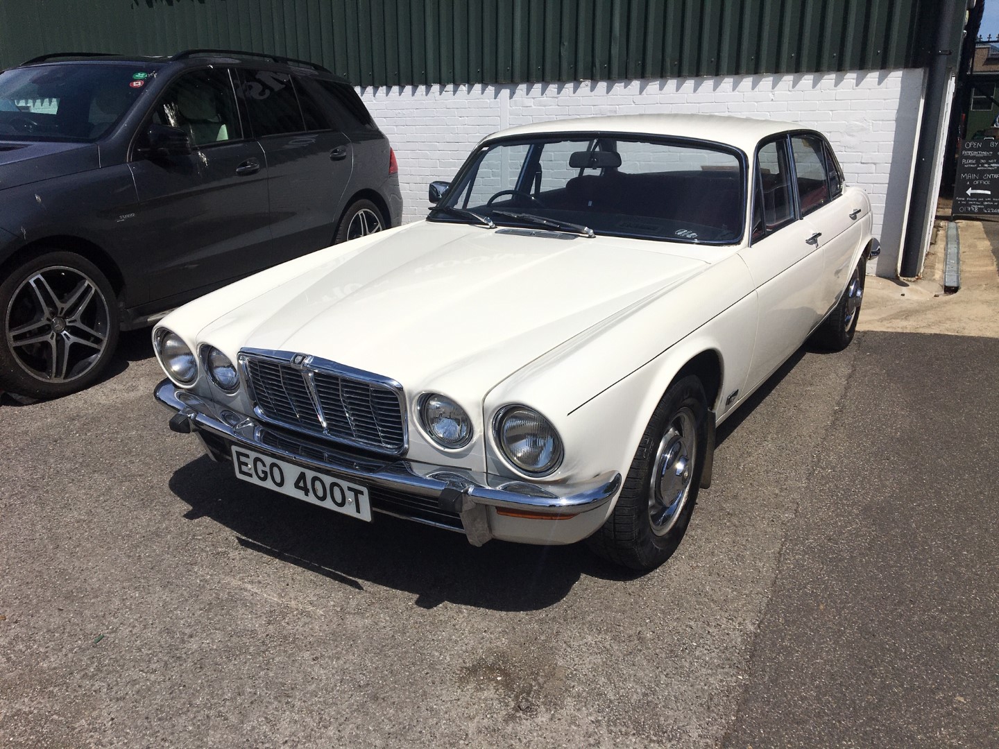 A Jaguar XJ6 4.2 Series 2, Registration EGO 400T, first registered 1978