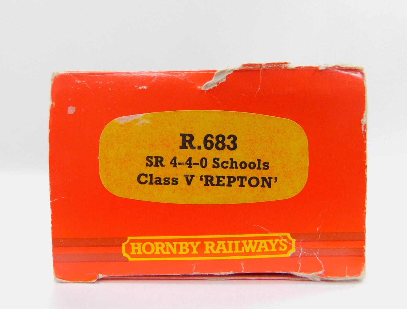 A Hornby OO-gauge locomotive and tender 'Repton', Schools Class V, Southern Railways green livery, - Image 2 of 7