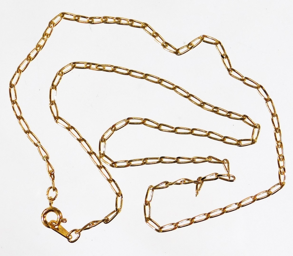 A necklace, with heart shaped links, marked 18K, 48cm long, 4.5g.