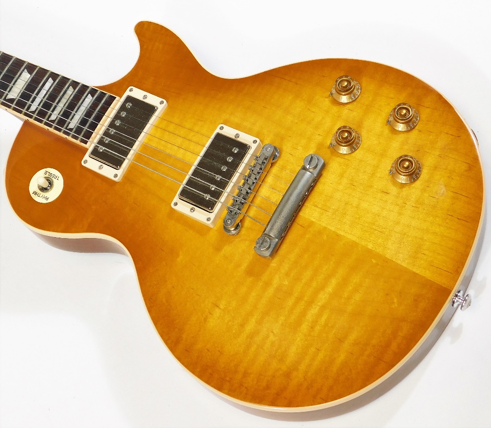 A Gibson Les Paul traditional electric guitar, in honeyburst finish, having twin humbucker - Image 3 of 7