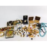 Silver and costume jewellery, including Mexican 800 grade silver jewellery set with semi precious