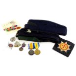 Withdrawn Pre-Sale - Various items of militaria, to include Sherwood Forrester's cap, First World