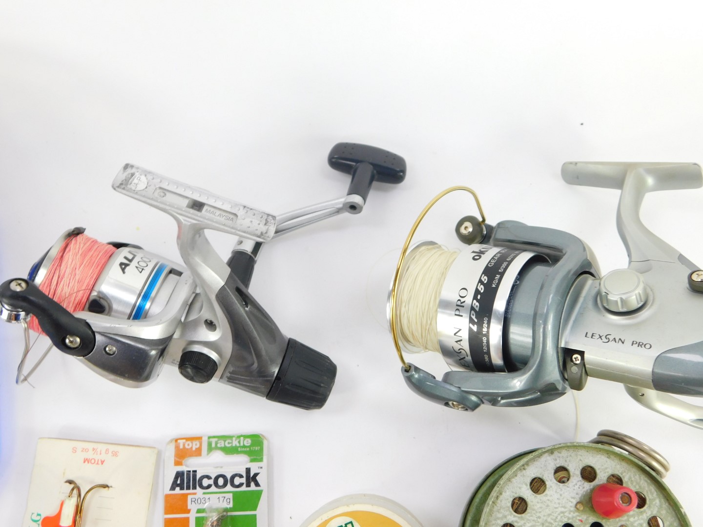 A Shimano Alivio 4000RC fishing reel, Okuma Lexsan Pro LPB-55 fishing reel, Tokoz reel, Hardy's reel - Image 2 of 3