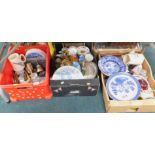 Decorative china and effects, to include blue and white willow pattern dinner plates, part teawares,