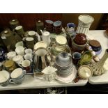 Miscellaneous ceramics, to include Denby brown glazed stoneware, Copeland Spode Chinese Rose tea