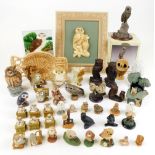 Various owl related plaques, ceramic plaque, Leonardo collection figures, other owl ornaments, etc.,