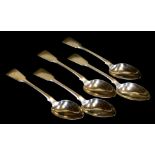 A set of five George IV silver dessert spoons, fiddle pattern, with plain bowls, London 1825, 19cm