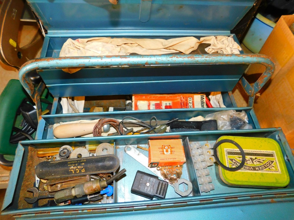 Various hand tools and effects, Astrali steering wheel, vintage sprayer, beech and metal wood plane, - Image 5 of 6