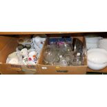 Various condiments, cut glass and others, cups, chamber pot, etc. (1 shelf)