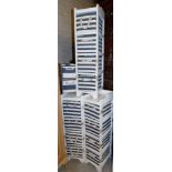 Various bathroom drawers with embroidered removable sections, 96cm high, etc. (a quantity)