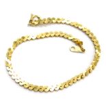 A 9ct gold fancy link bracelet, with S shaped links, and single clip link, 16cm long overall, 4.8g