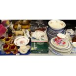 Decorative china effects, to include drinking glasses, blue and white dinner plates, boxed sherry