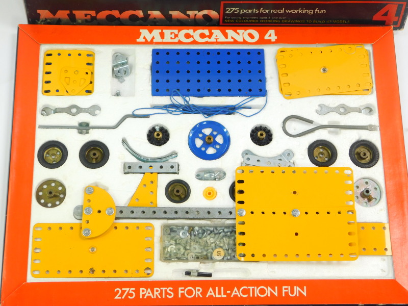 A Meccano boxed set, 'No 4 - 275 parts for real working fun'. - Image 2 of 4