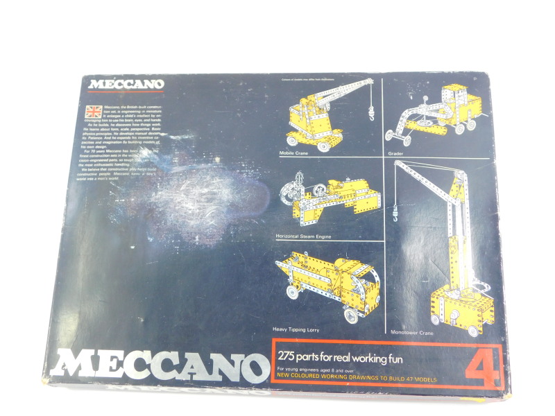 A Meccano boxed set, 'No 4 - 275 parts for real working fun'. - Image 4 of 4