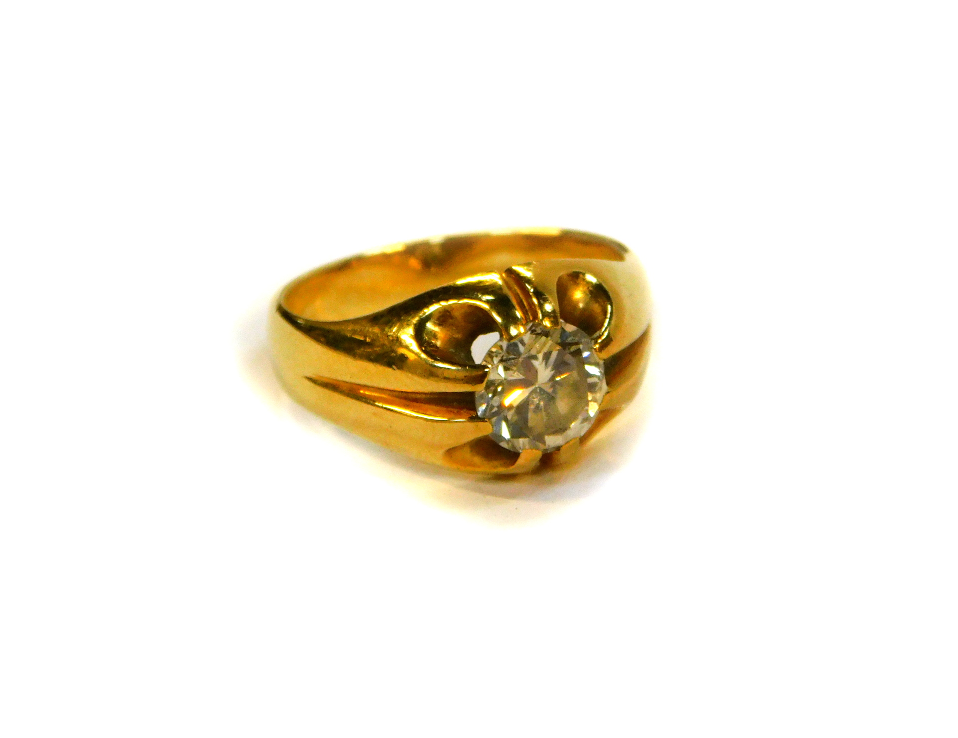 A gentleman's diamond solitaire signet ring, claw set in yellow metal, approximately 1.5cts, size