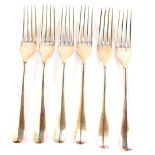 A set of six George VI silver dessert forks, Sheffield 1941, 10.05oz.