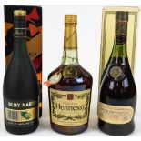 Various alcohol, brandy, a bottle of Hennessey cognac, Very Special 40% volume brandy, boxed
