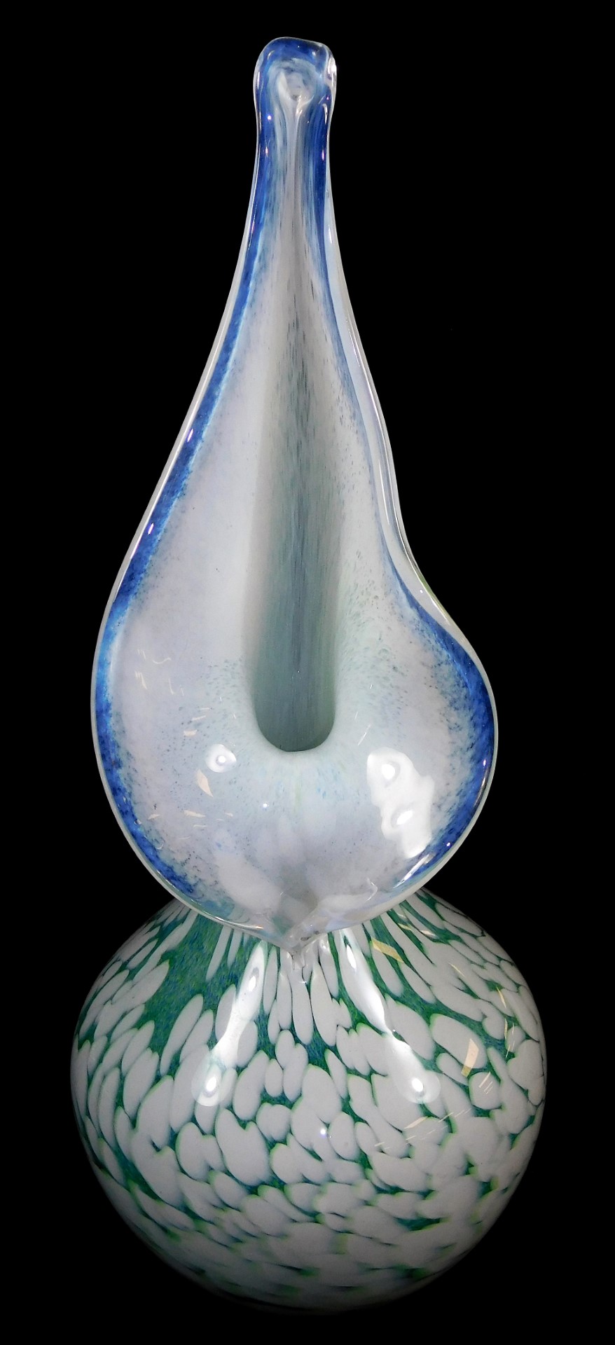 A 20thC studio Our Glass Nailsea style Jack in the pulpit vase, in green and white speckled pattern