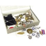 A collection of military cap badges, other First World War memorabilia, to include a 1914-18 Campaig