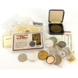 A collection of commemorative coins to include an Alderney two pound sterling silver proof, two Aust