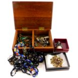 A jewellery box and contents, comprising 18th/19th style necklaces, imitation jet necklace, malachit