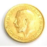 A George V full gold sovereign, dated 1914.