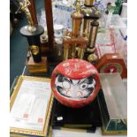 Various golf trophies, scrapbooks, Shell commemorative South East Asia golf tournament mantel clock,