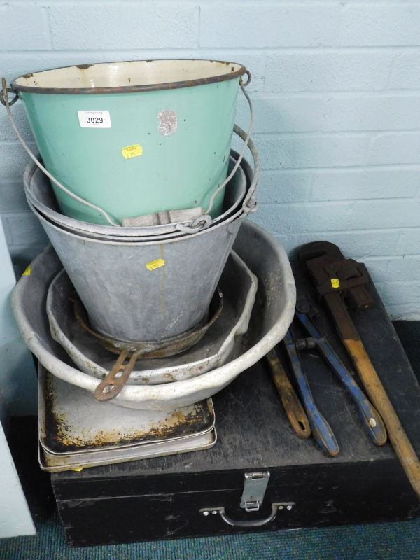 An enamel bucket, a galvanised metal bucket, tool chest, bolt cutters, etc., (a quantity).