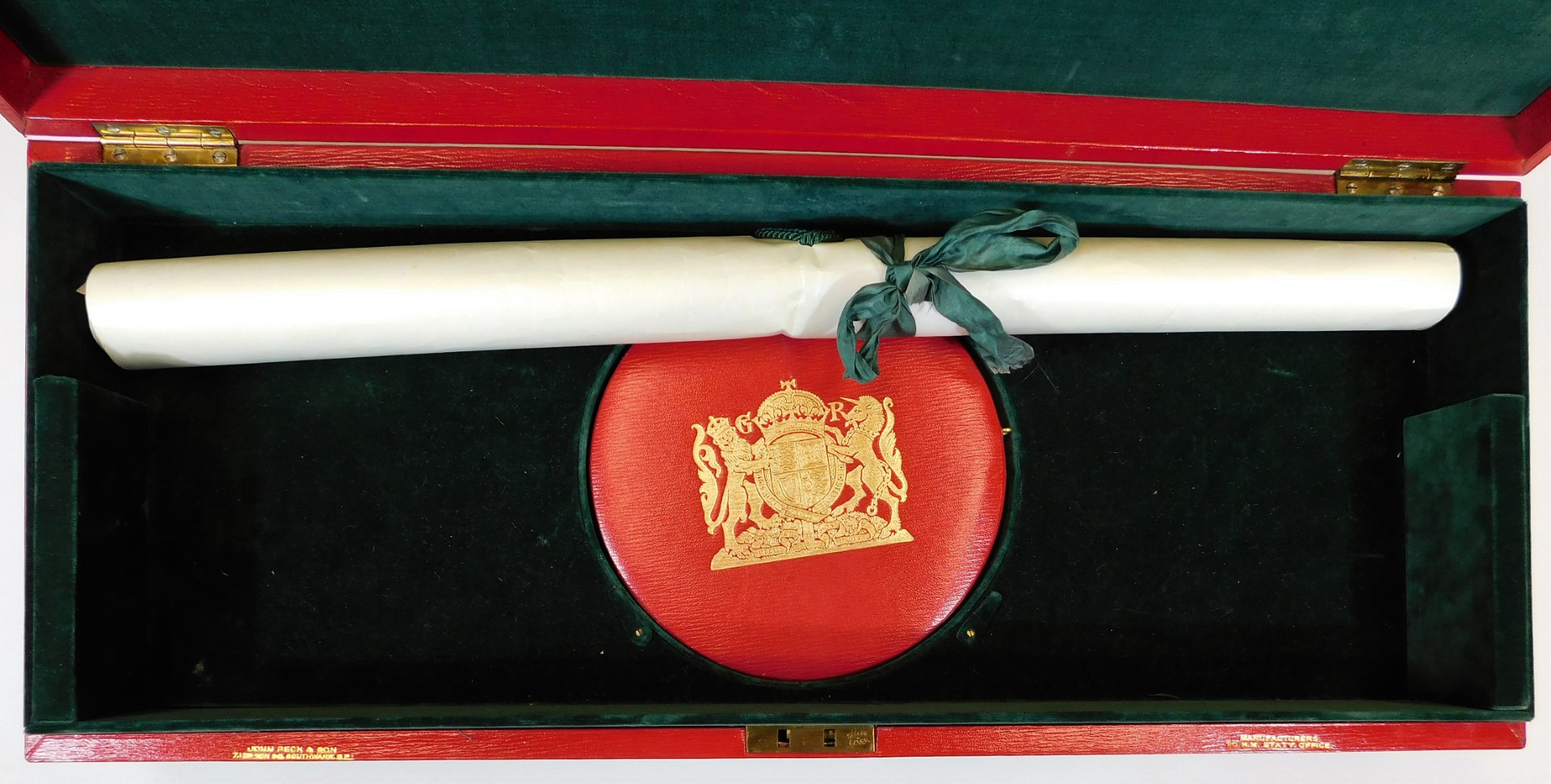 India interest. The House of Lords Warrant and Crest for Lord Hailey, comprising of decorative - Image 2 of 10