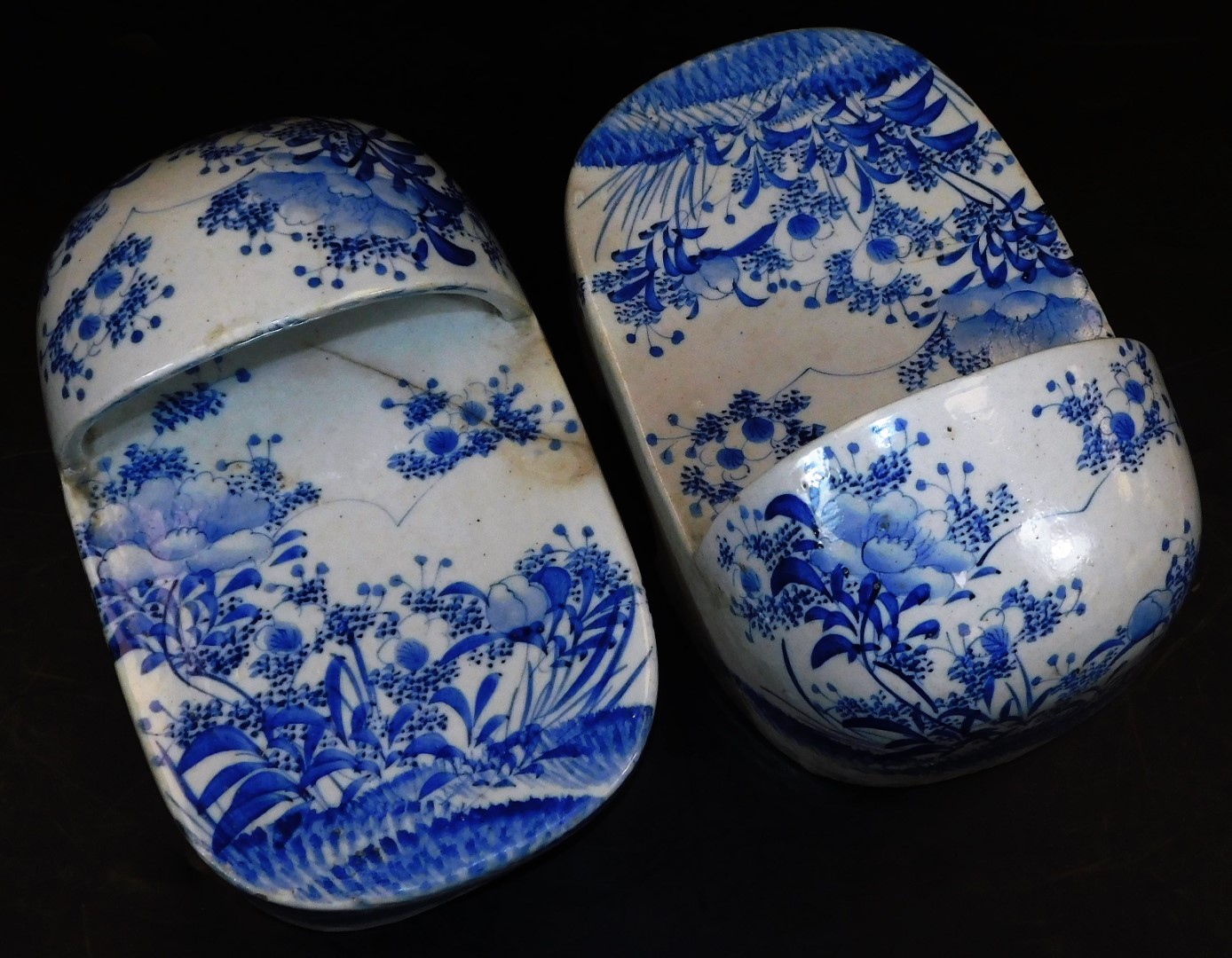 A very rare pair of Japanese Seto porcelain shoes, decorated in underglaze blue with poppies, - Image 6 of 8