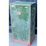 An early 20thC Mellotte Valor Birmingham free standing metal locker, painted green, with labels, 92c
