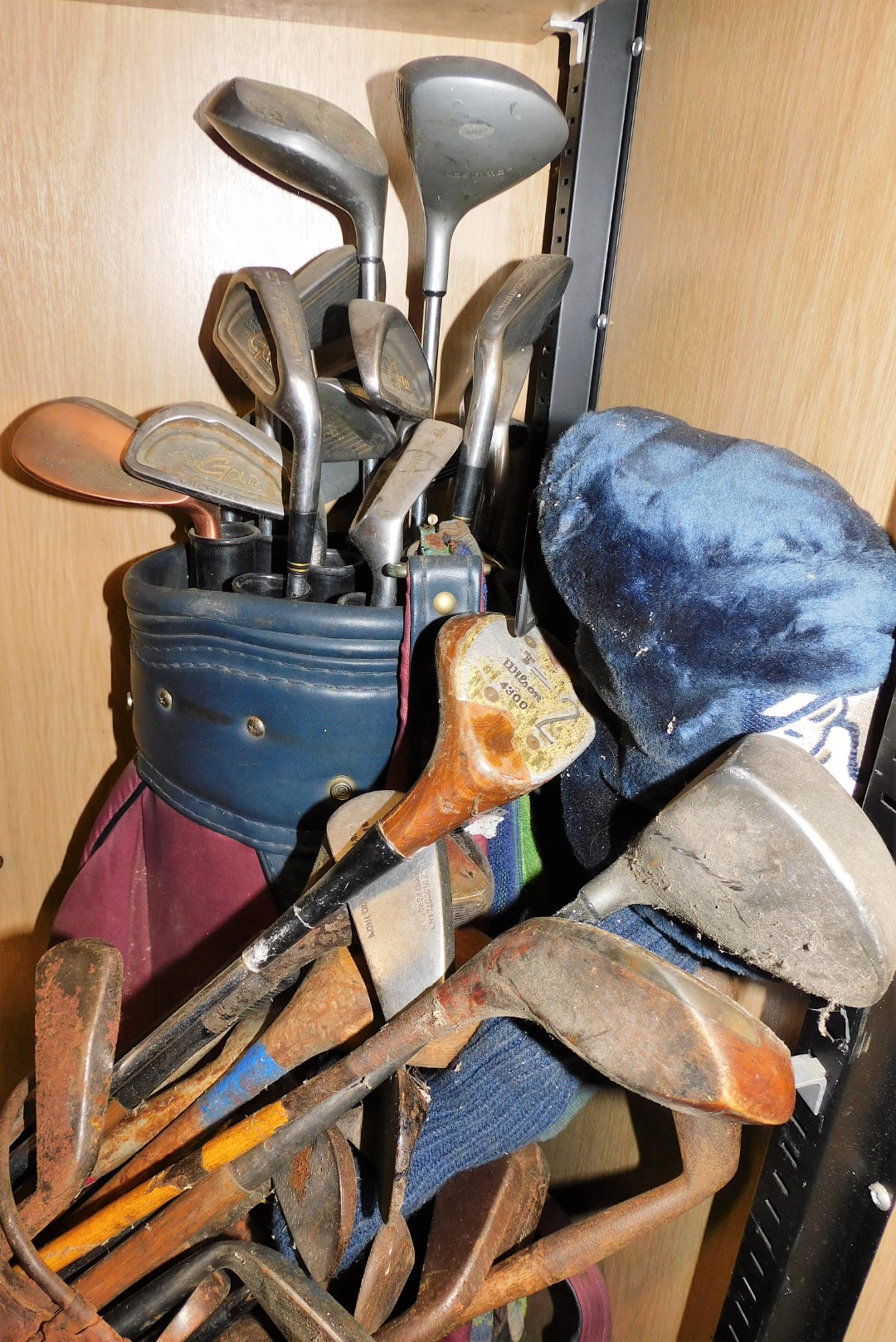 A large quantity of golf clubs, to include wooden shafted examples, later metal headed irons, woods, - Image 3 of 3