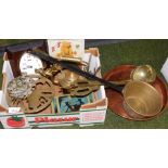 A decorative wall clock, tin, various brassware, metalware, hanging sign, copper tray, etc. (a quant