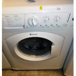 A Hotpoint Aquarius 6kg WML520 washing machine, 85cm high, 61cm wide, 55cm deep.