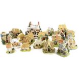 A collection of Lilliput Lane cottages, to include Leagrave cottage, Frosty Morning, etc. (1 tray)