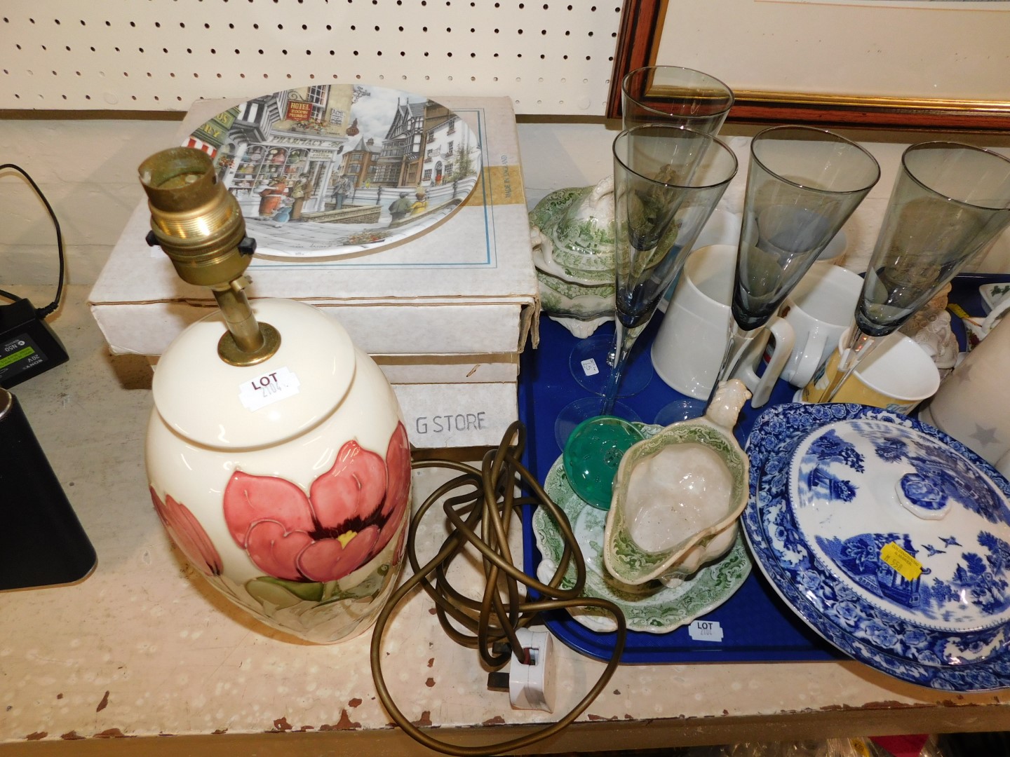 A Moorcroft pottery table lamp decorated in the Poppy pattern (AF), collectors plates, further - Image 3 of 3