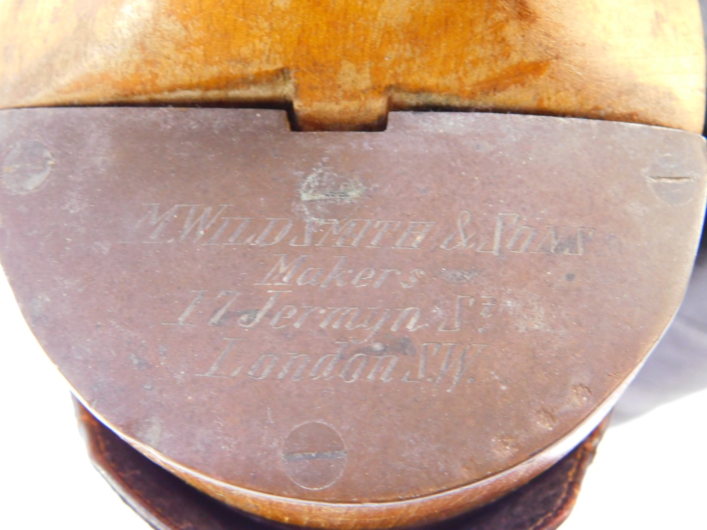 A pair of WWI military boots by Flights Ltd, for New Burlington Street, London W1, with stays - Bild 3 aus 3