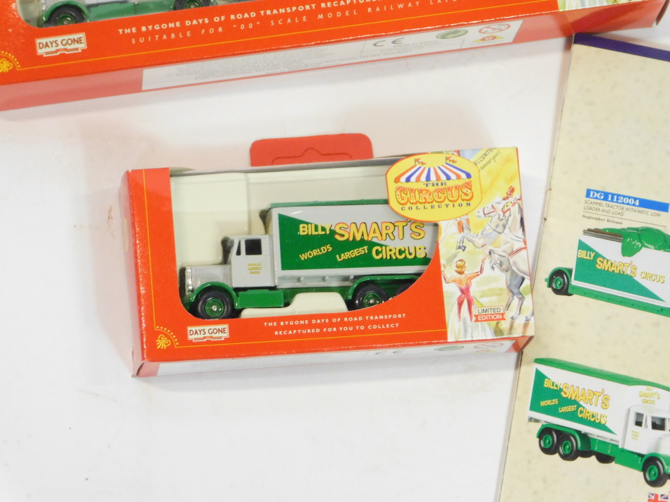 A Lledo Days Gone Circus Collection, AEC Mammoth ballast box with generator, load and Big Top, Billy - Image 3 of 6