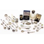 Various silver and other jewellery and effects, comprising a silver ingot pendant, a silver