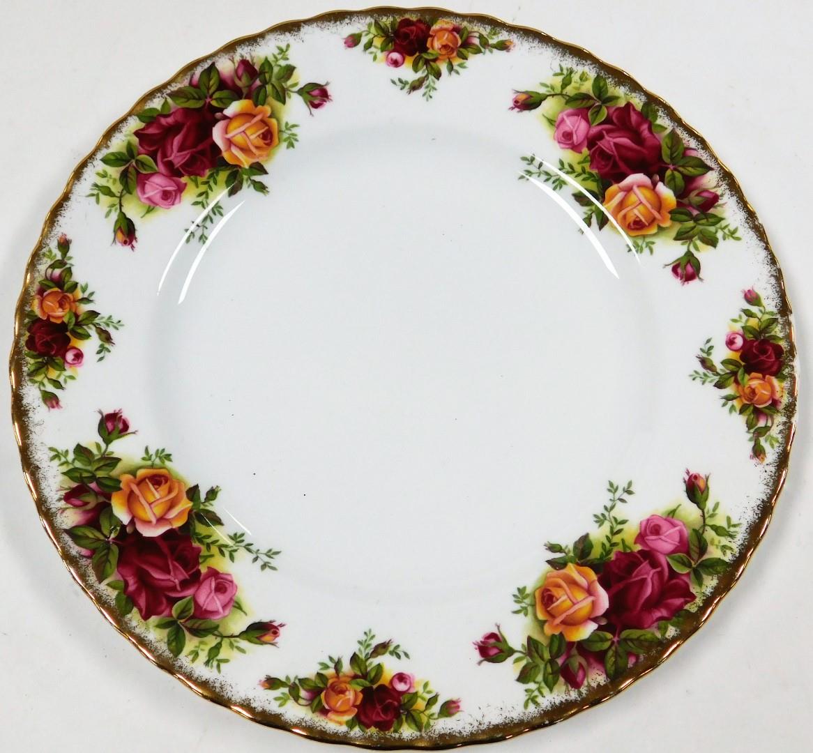 A Royal Albert Old Country Roses pattern part dinner service, comprising twelve cake plates, cake - Image 2 of 3