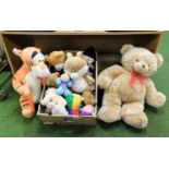 Various soft toys, Tigger, large plush jointed teddy bear, etc. (1 shelf)