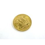 An Elizabeth II full gold sovereign 1964, 8.0g.