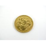 An Edward VII full gold sovereign 1905, 8.0g.